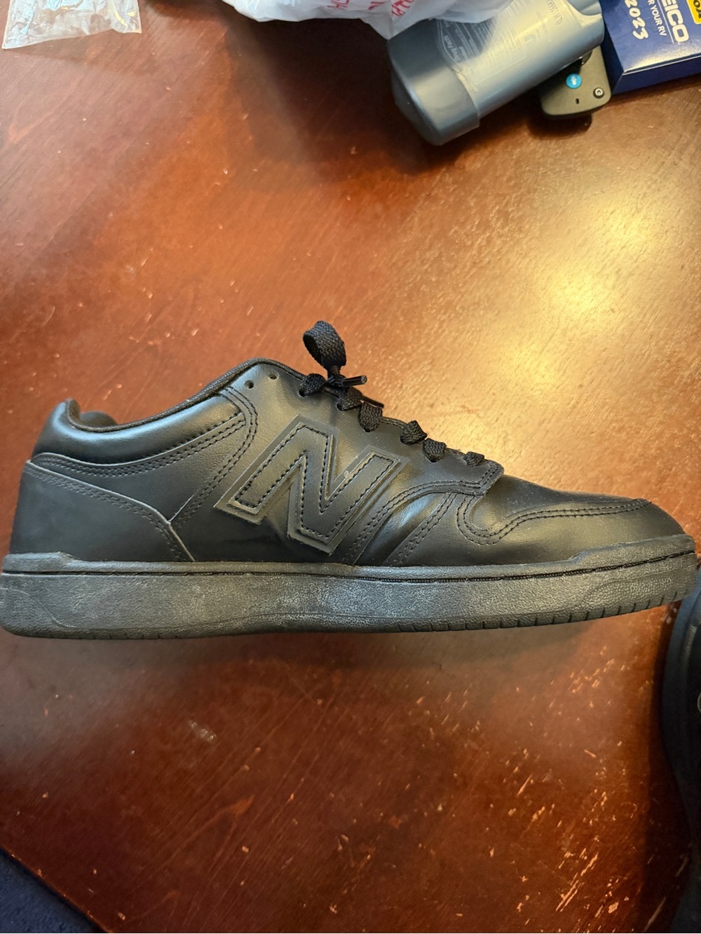 New Balance Men's Black Leather Low-Top Sneakers